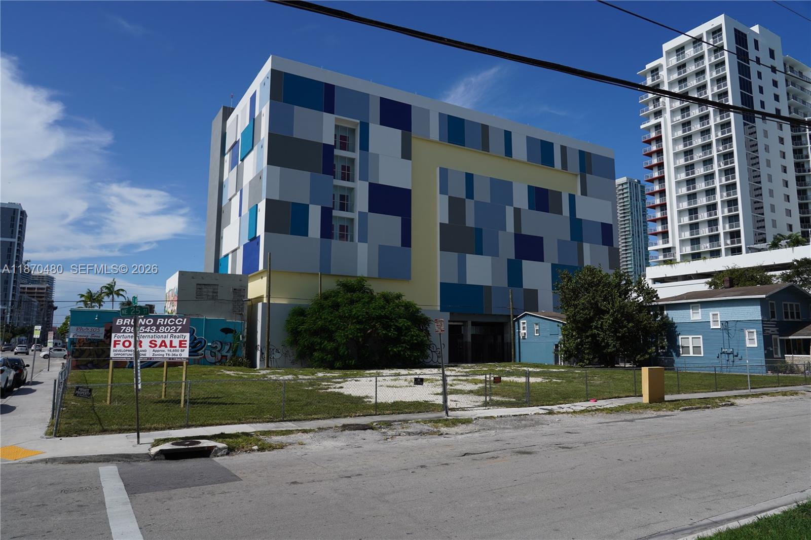 Perfect corner lot located in the center of viral retail, arts and fashion section of Miami. Location is minutes from the Design District, Miami Beach, South Beach, Downtown and Brickell. Located in opportunity zone.