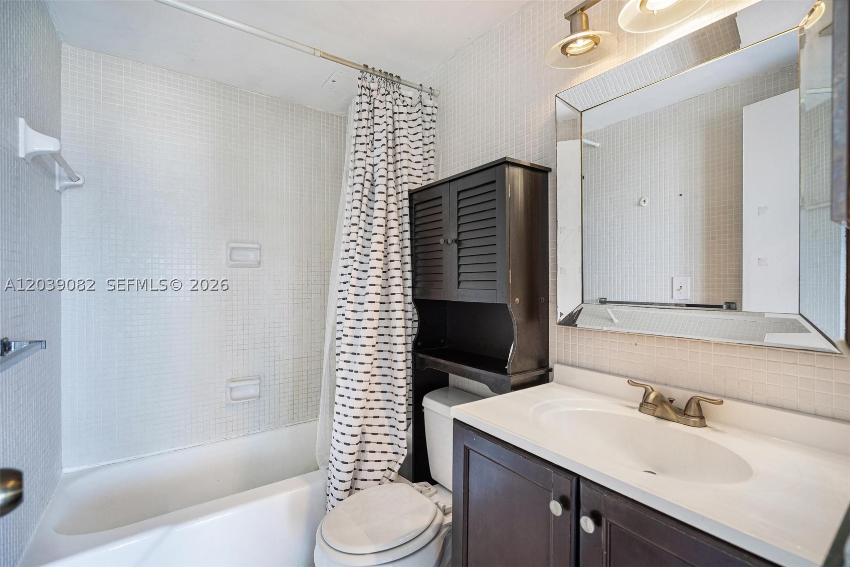 HOME TOWER CONDO - Residential