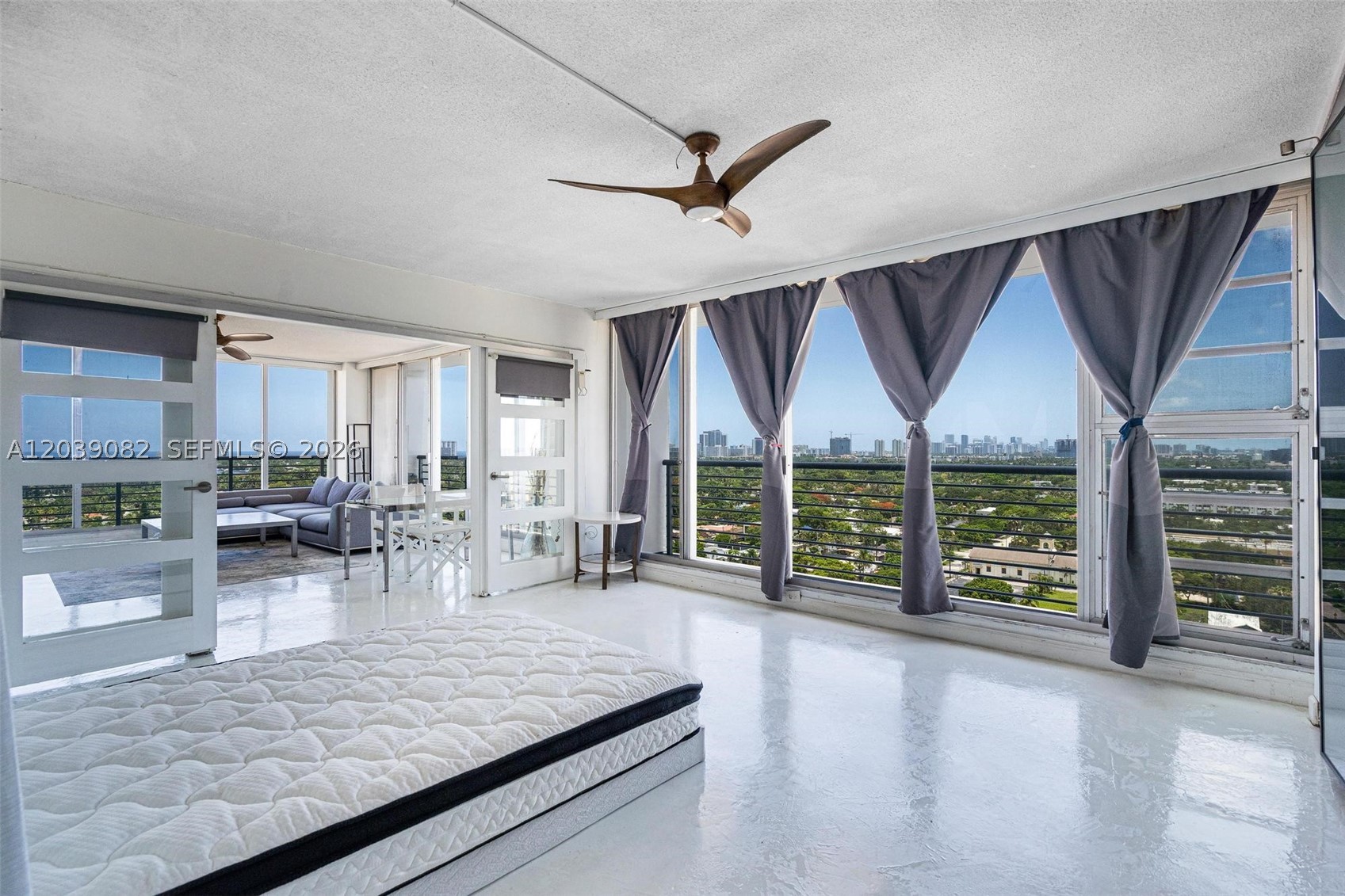 HOME TOWER CONDO - Residential
