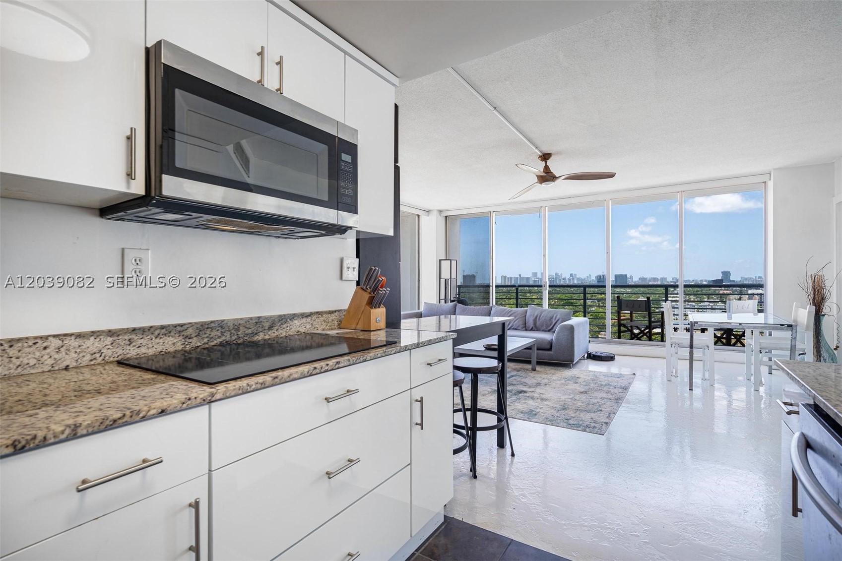 HOME TOWER CONDO - Residential