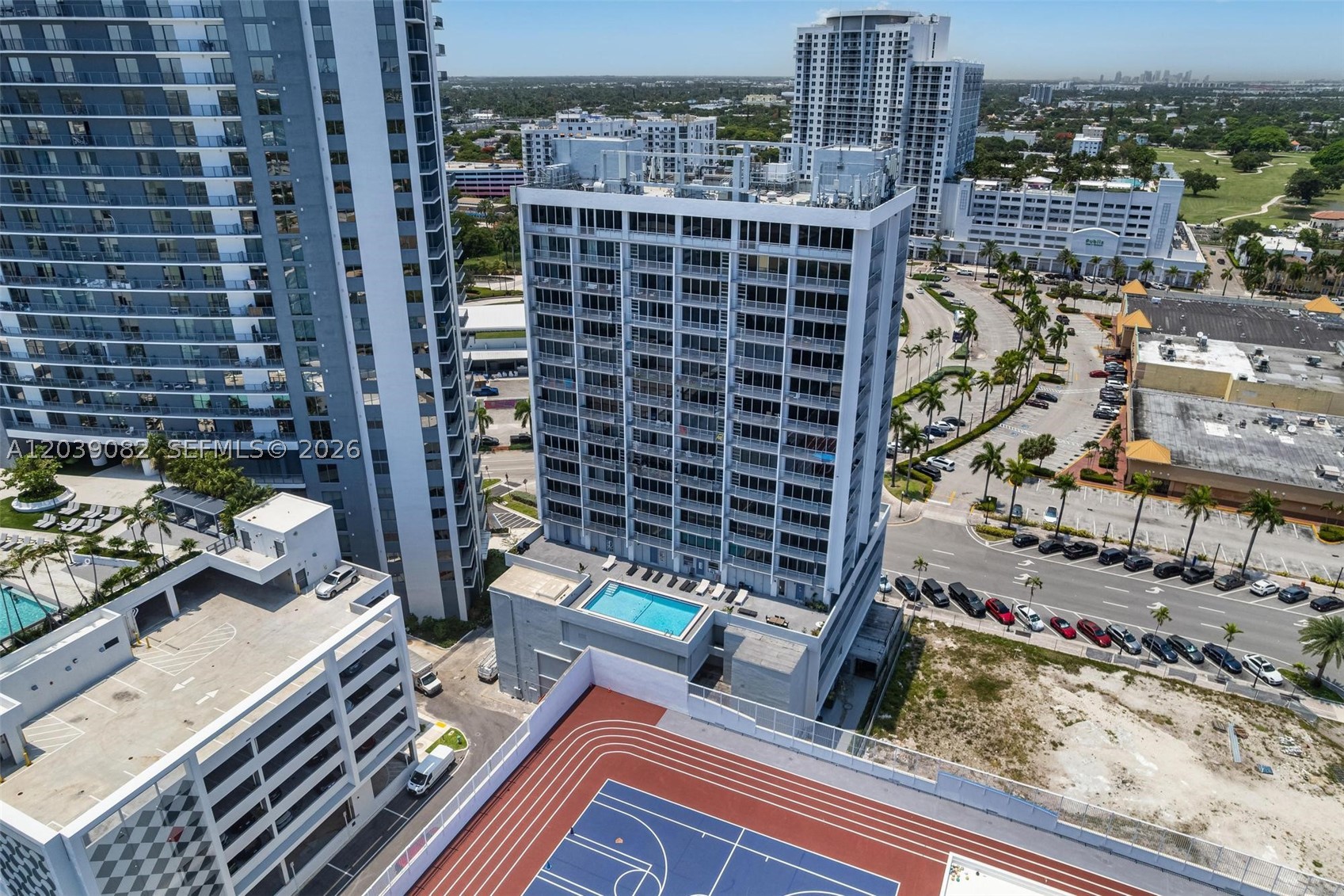 HOME TOWER CONDO - Residential