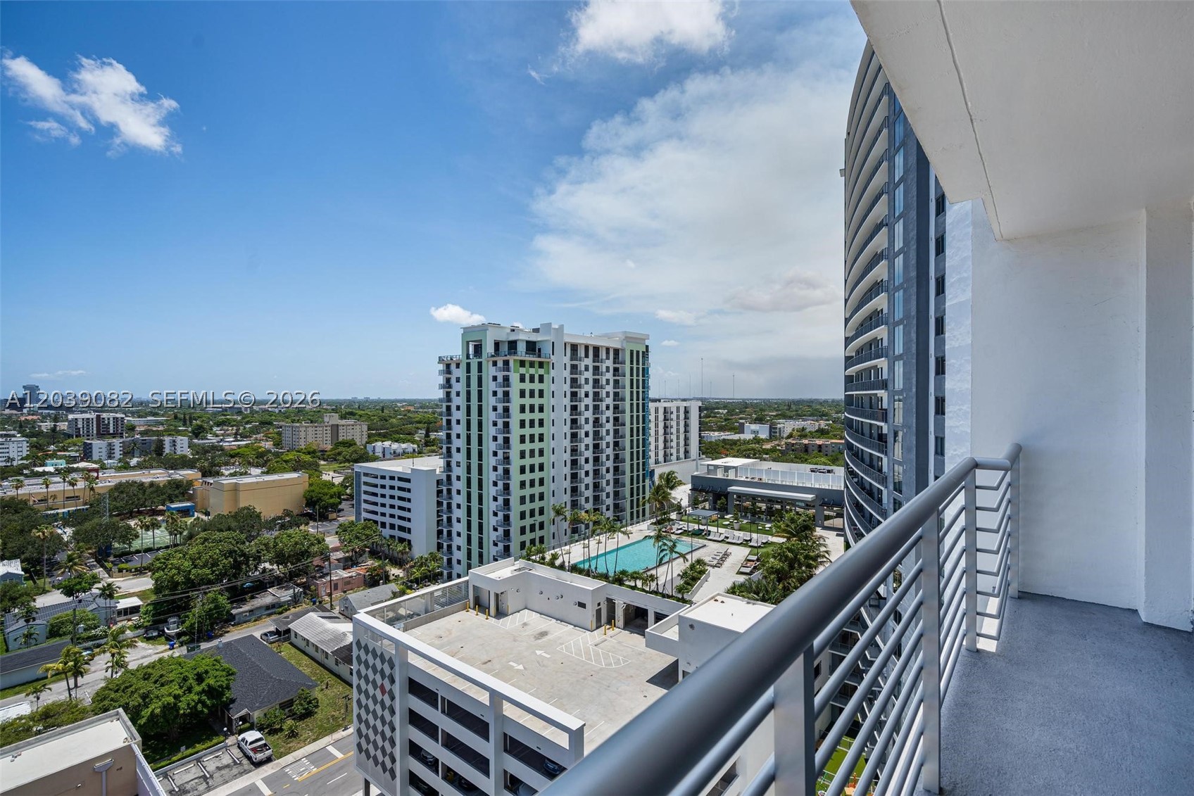 HOME TOWER CONDO - Residential