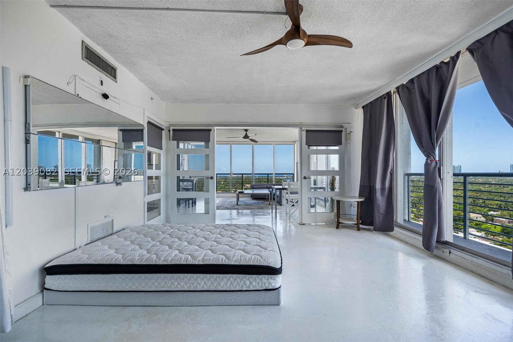 HOME TOWER CONDO - Residential