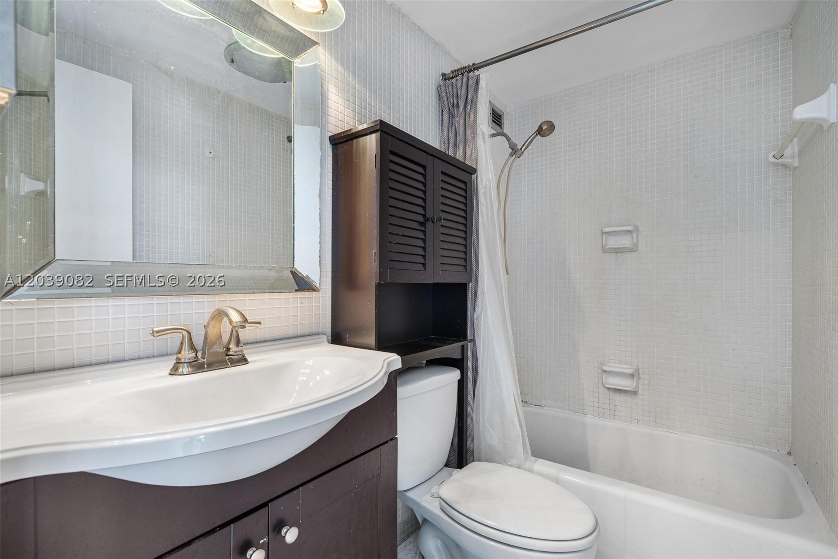 HOME TOWER CONDO - Residential