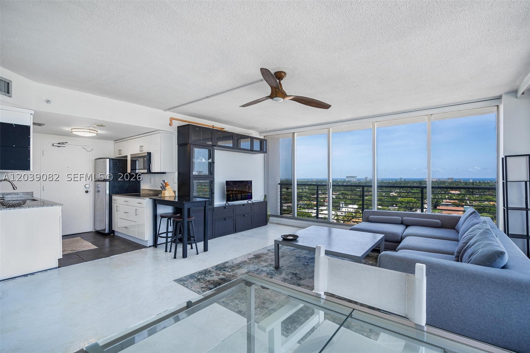 HOME TOWER CONDO - Residential
