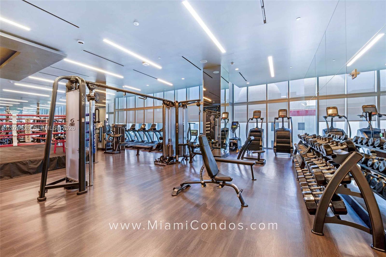 PARAMOUNT MIAMI WORLDCENTE - Residential
