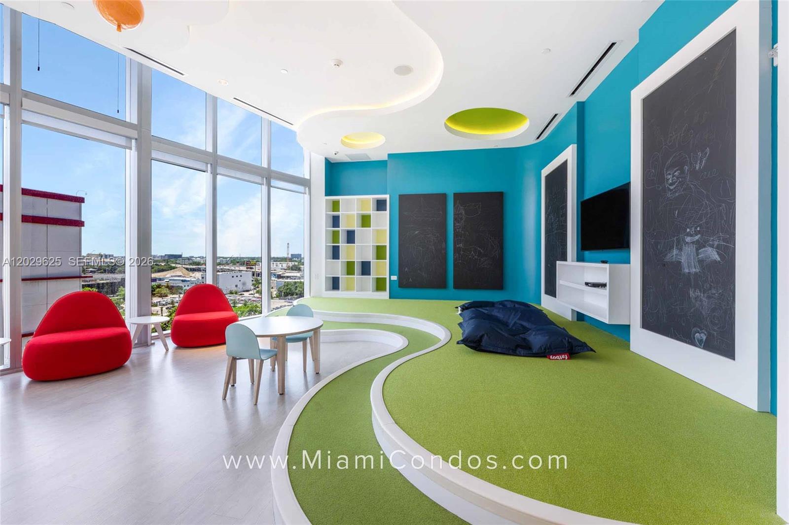 PARAMOUNT MIAMI WORLDCENTE - Residential
