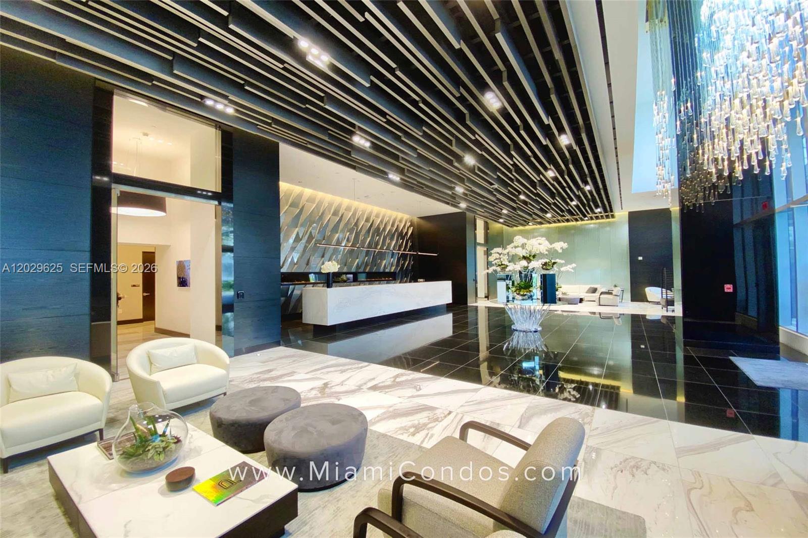 PARAMOUNT MIAMI WORLDCENTE - Residential