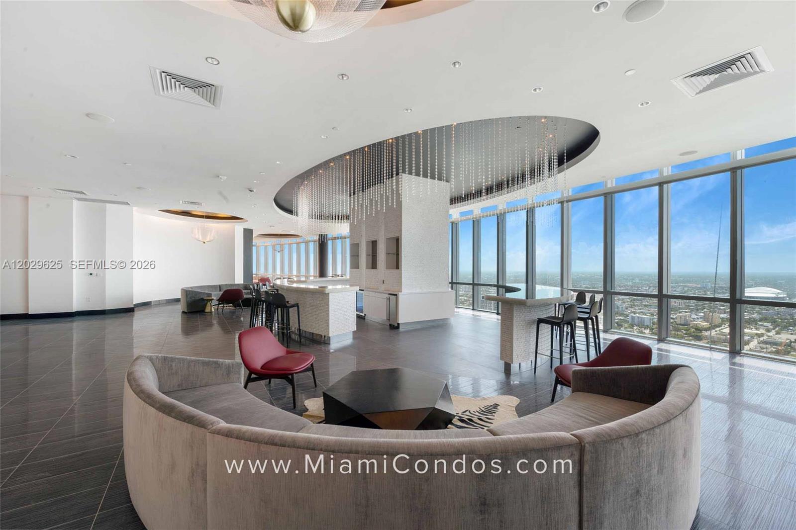PARAMOUNT MIAMI WORLDCENTE - Residential