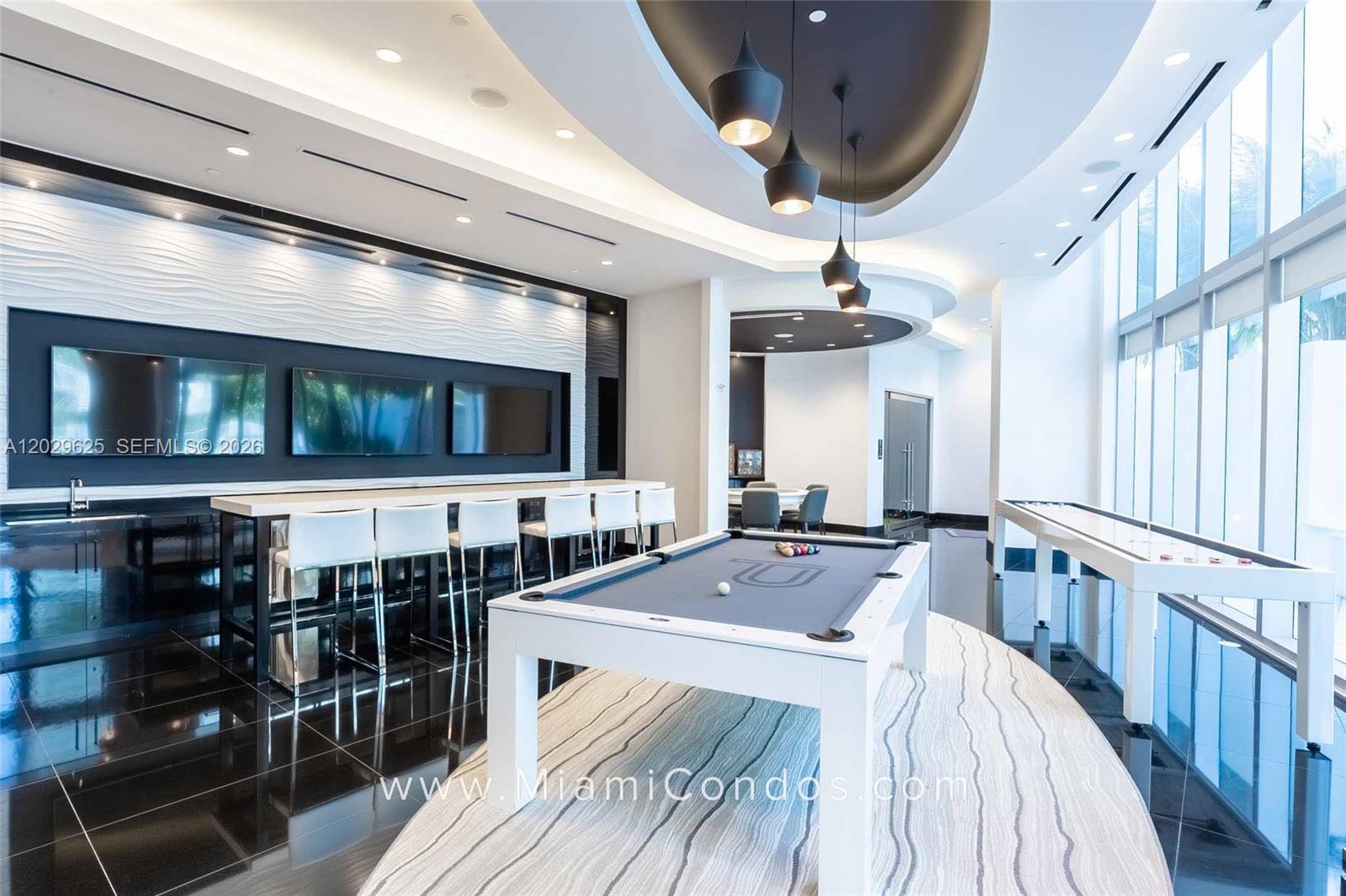 PARAMOUNT MIAMI WORLDCENTE - Residential