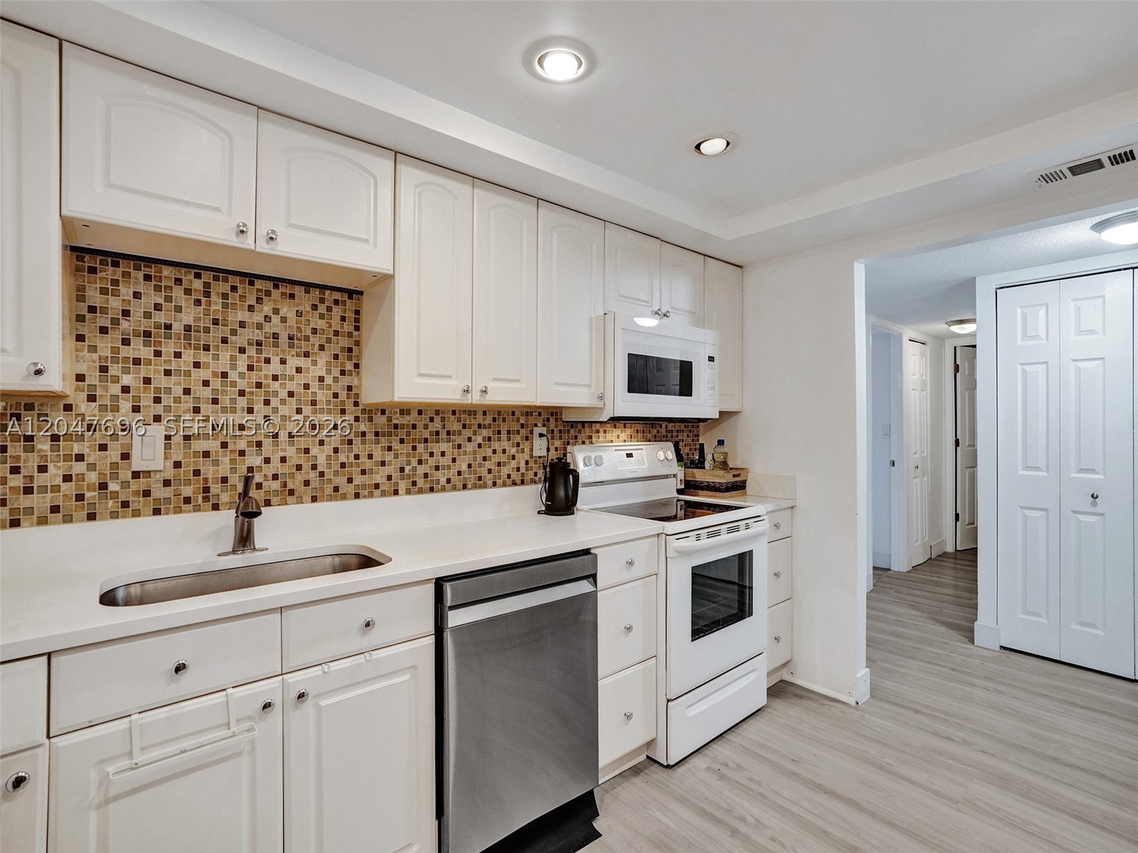 OCEANVIEW PARK CONDO - Residential