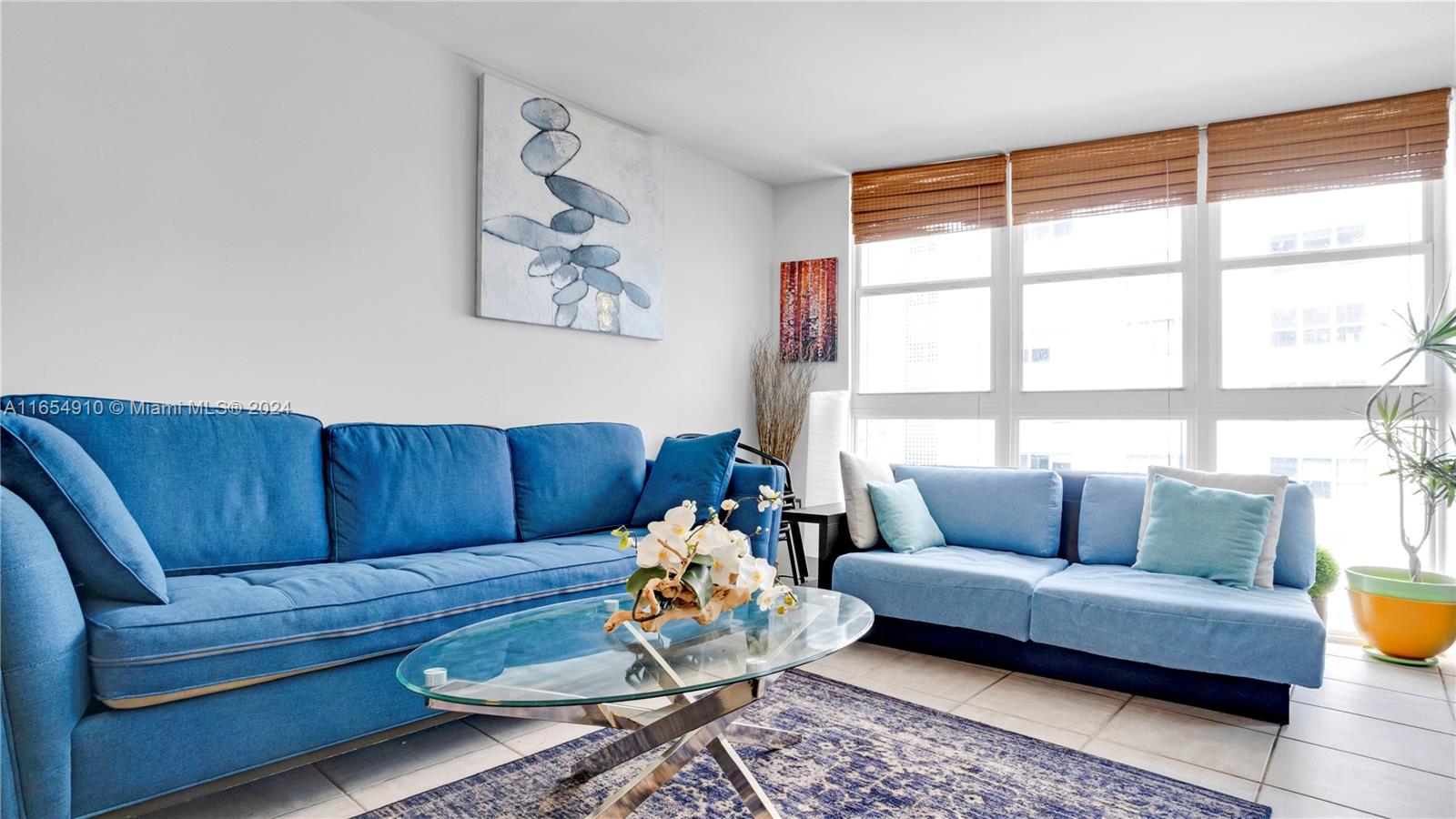 BAYVIEW TERR CONDO - Residential