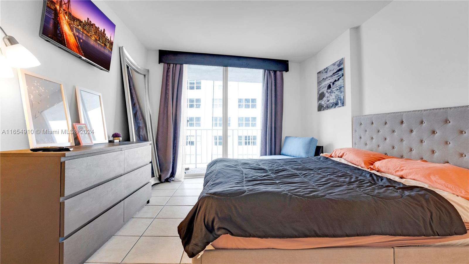 BAYVIEW TERR CONDO - Residential