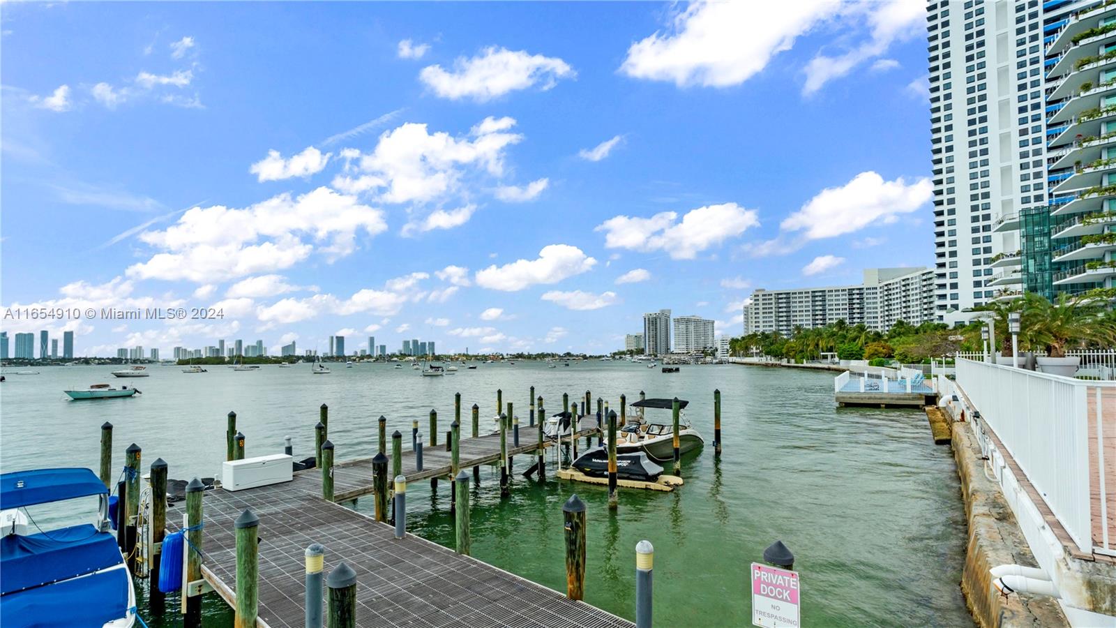 BAYVIEW TERR CONDO - Residential