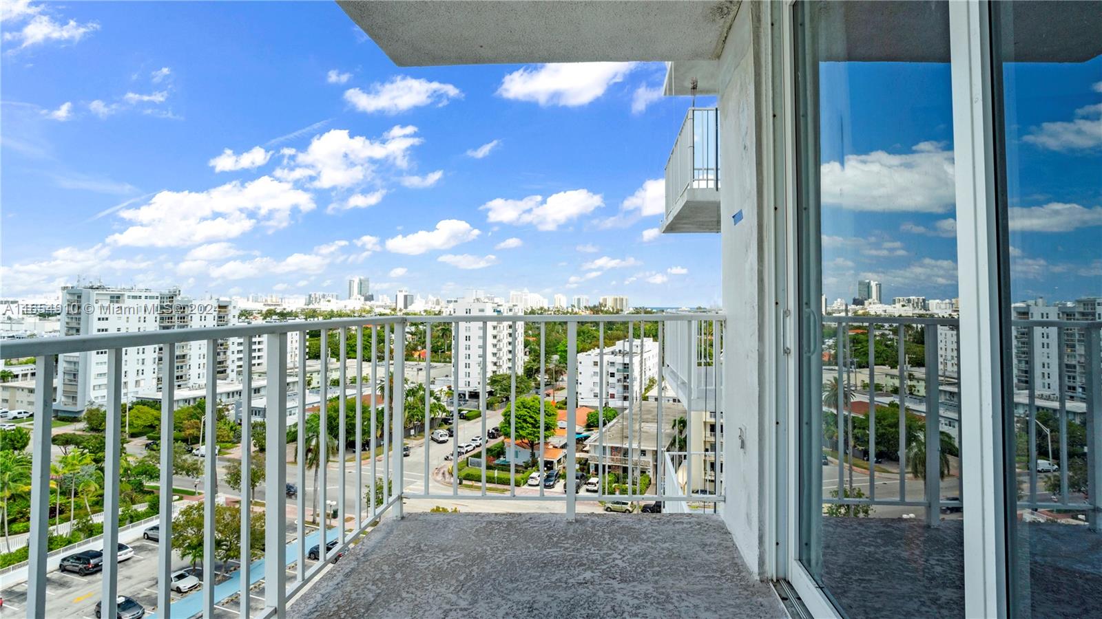 BAYVIEW TERR CONDO - Residential