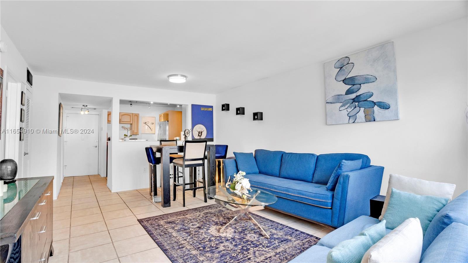 BAYVIEW TERR CONDO - Residential