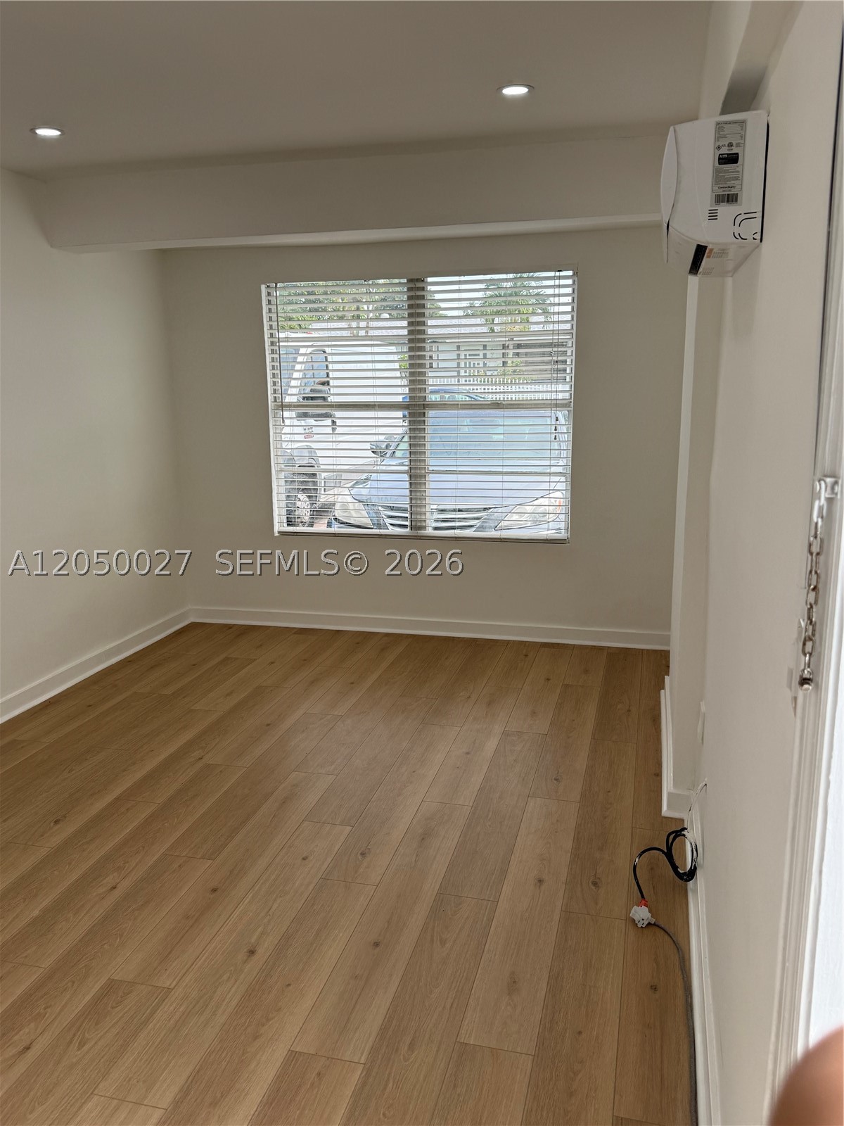 CAROL CITY 3RD ADDN - Residential Lease
