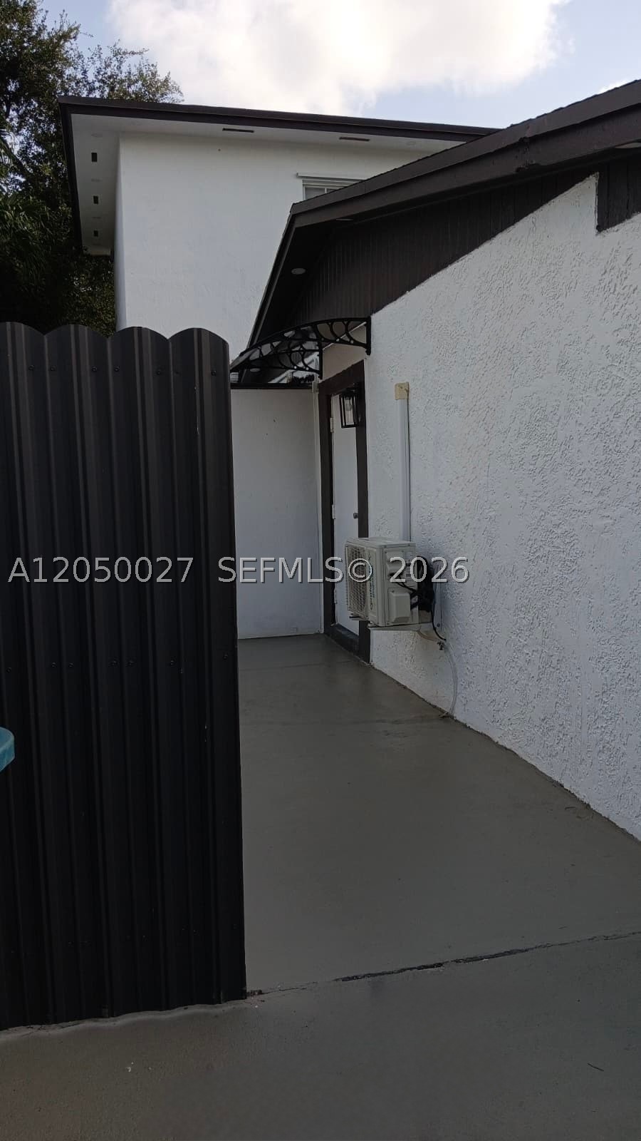 CAROL CITY 3RD ADDN - Residential Lease