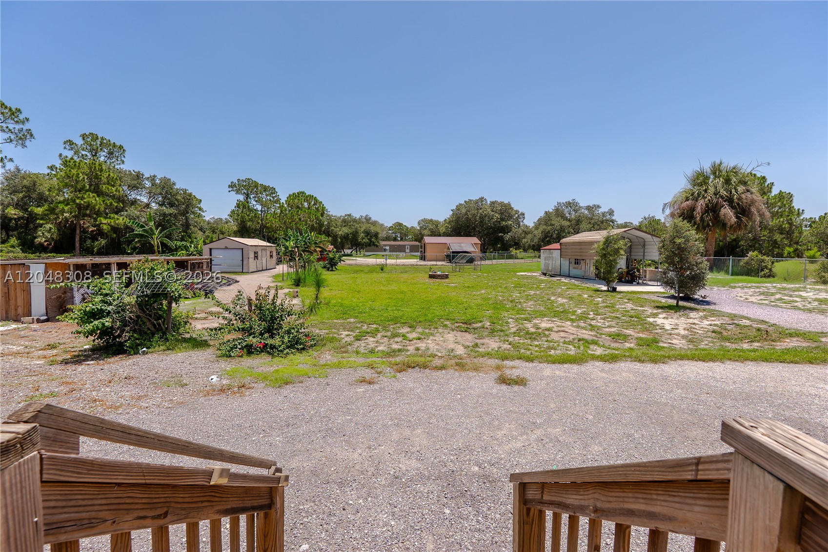 MONTURA SOUTH HALF (100804 - Residential
