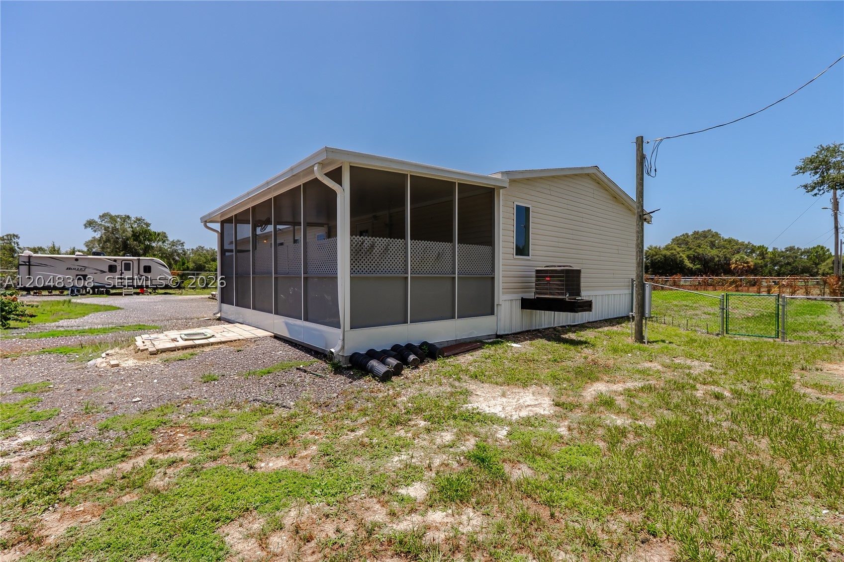 MONTURA SOUTH HALF (100804 - Residential