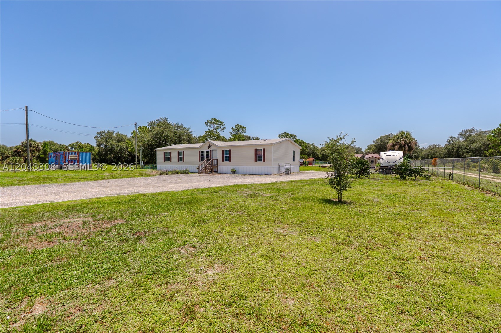 MONTURA SOUTH HALF (100804 - Residential