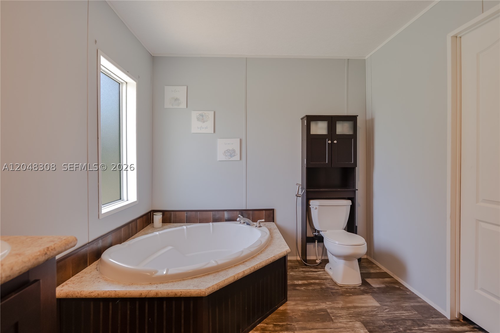MONTURA SOUTH HALF (100804 - Residential