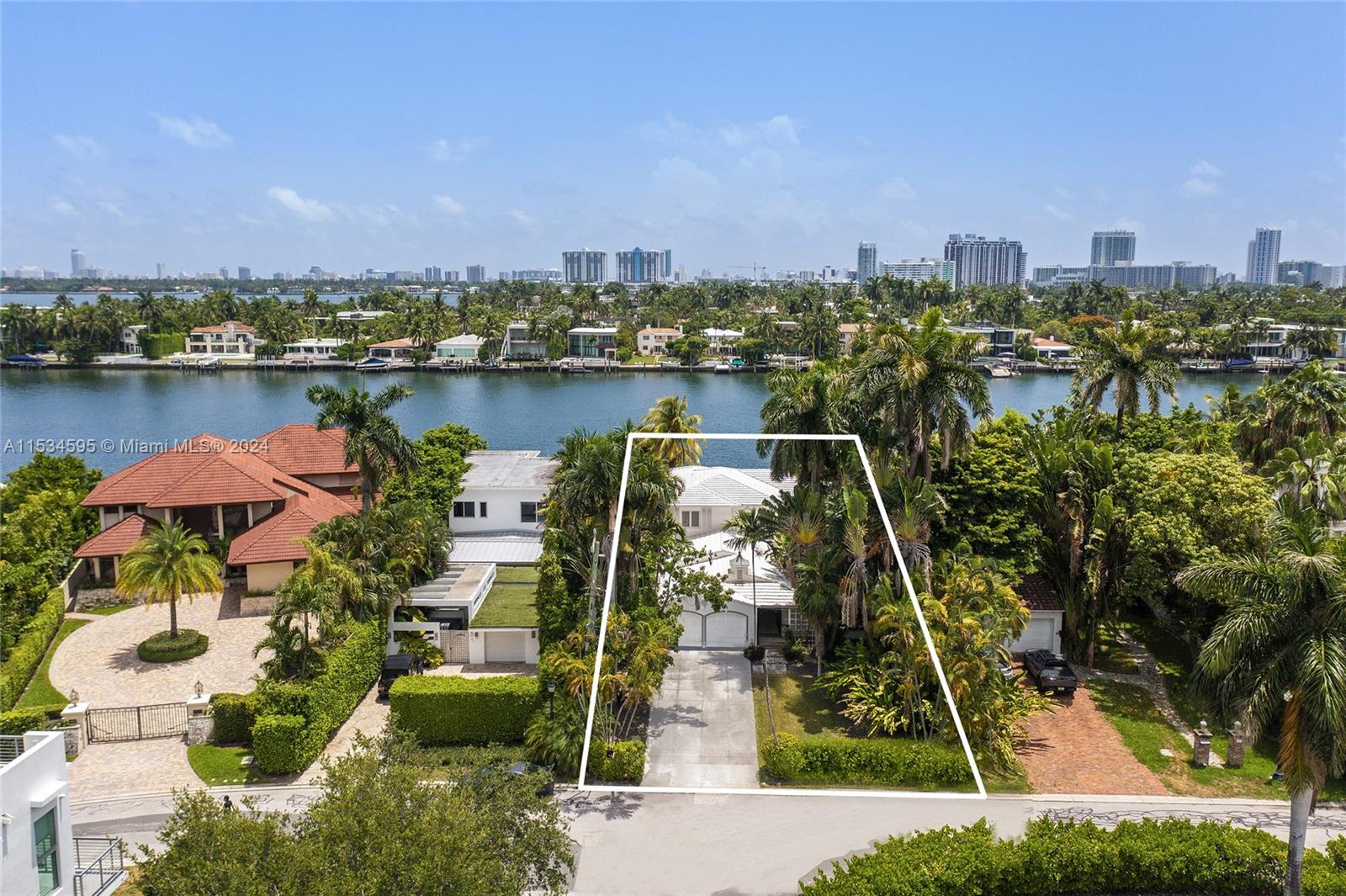SAN MARINO ISLAND - Residential