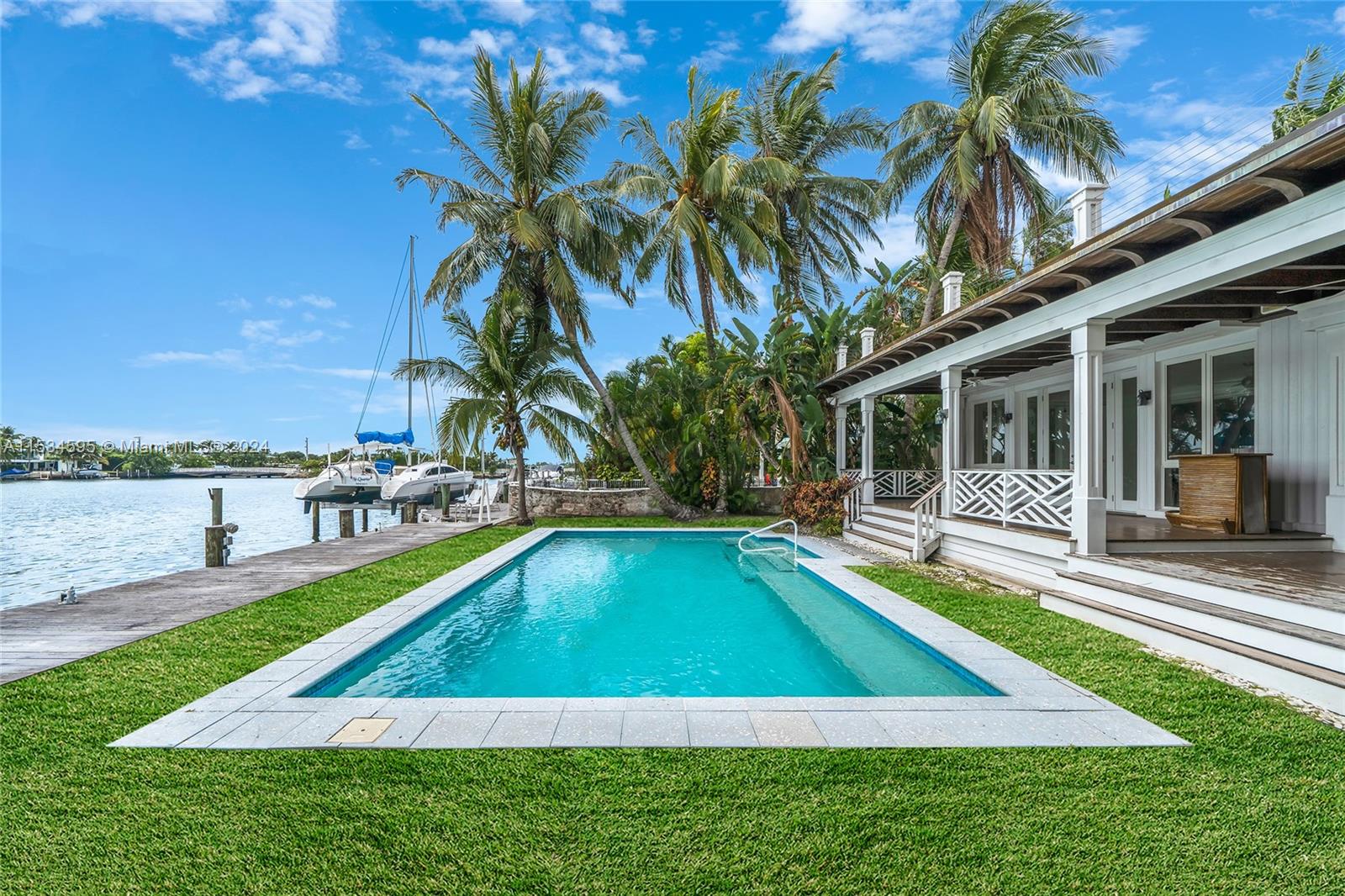SAN MARINO ISLAND - Residential