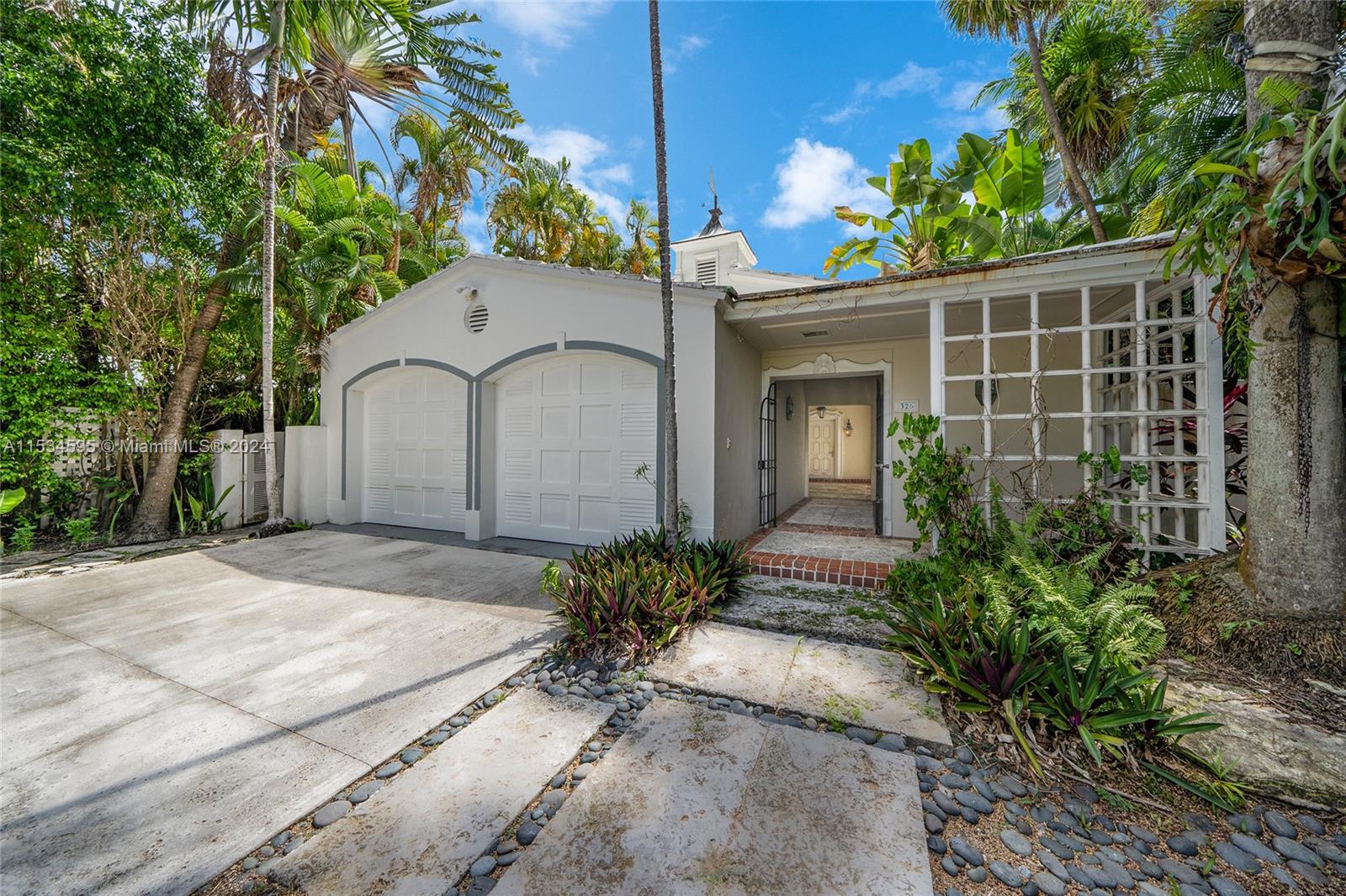 SAN MARINO ISLAND - Residential