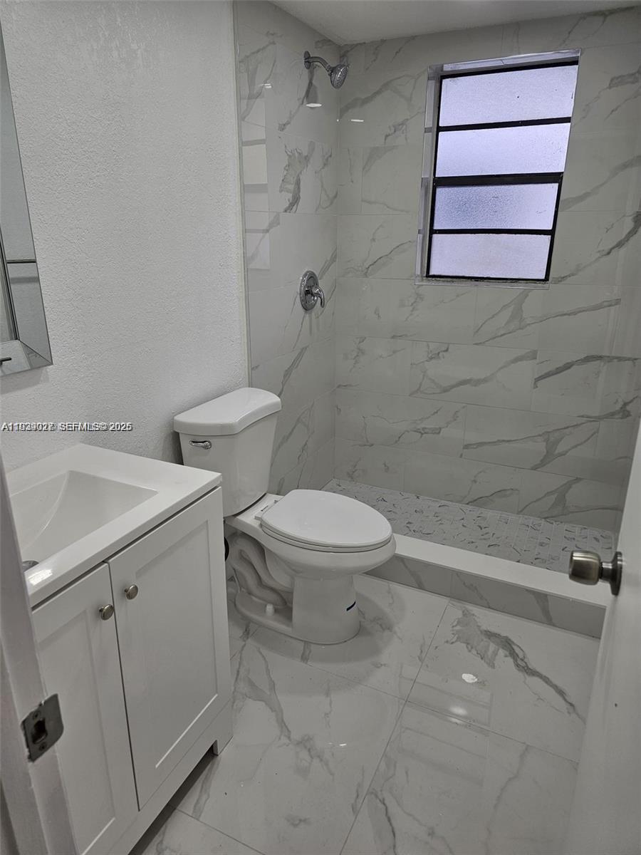 BLEAU GROTTO CONDO - Residential