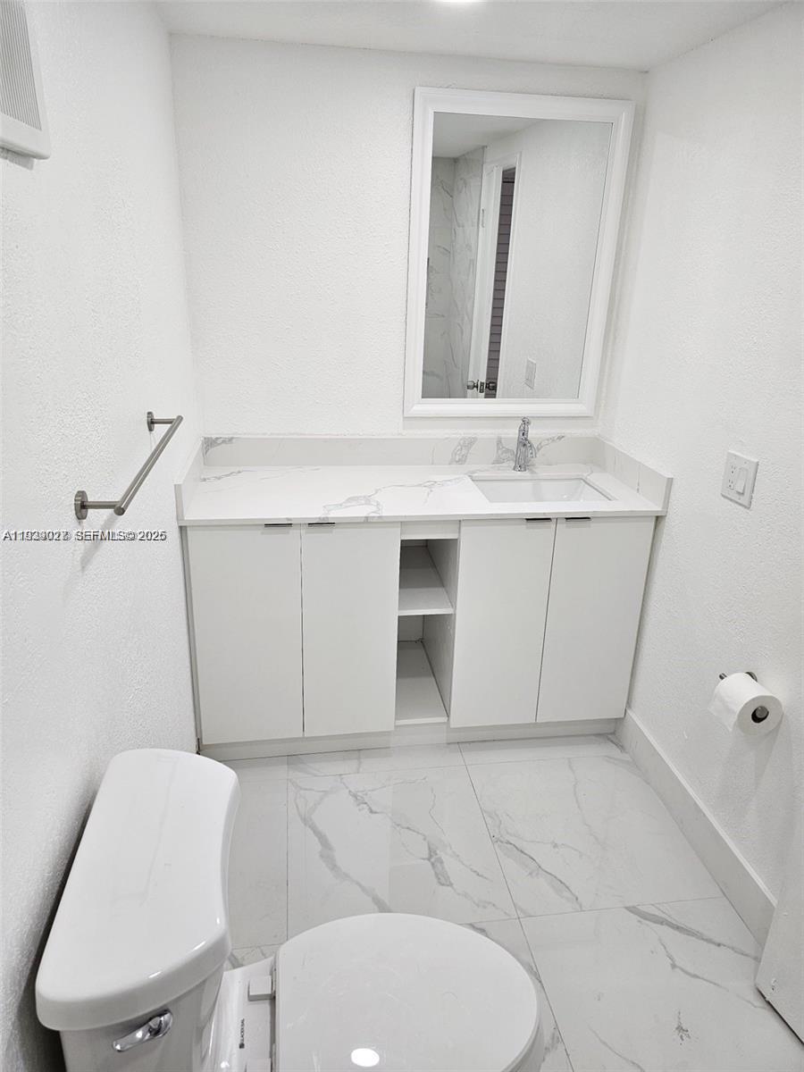 BLEAU GROTTO CONDO - Residential