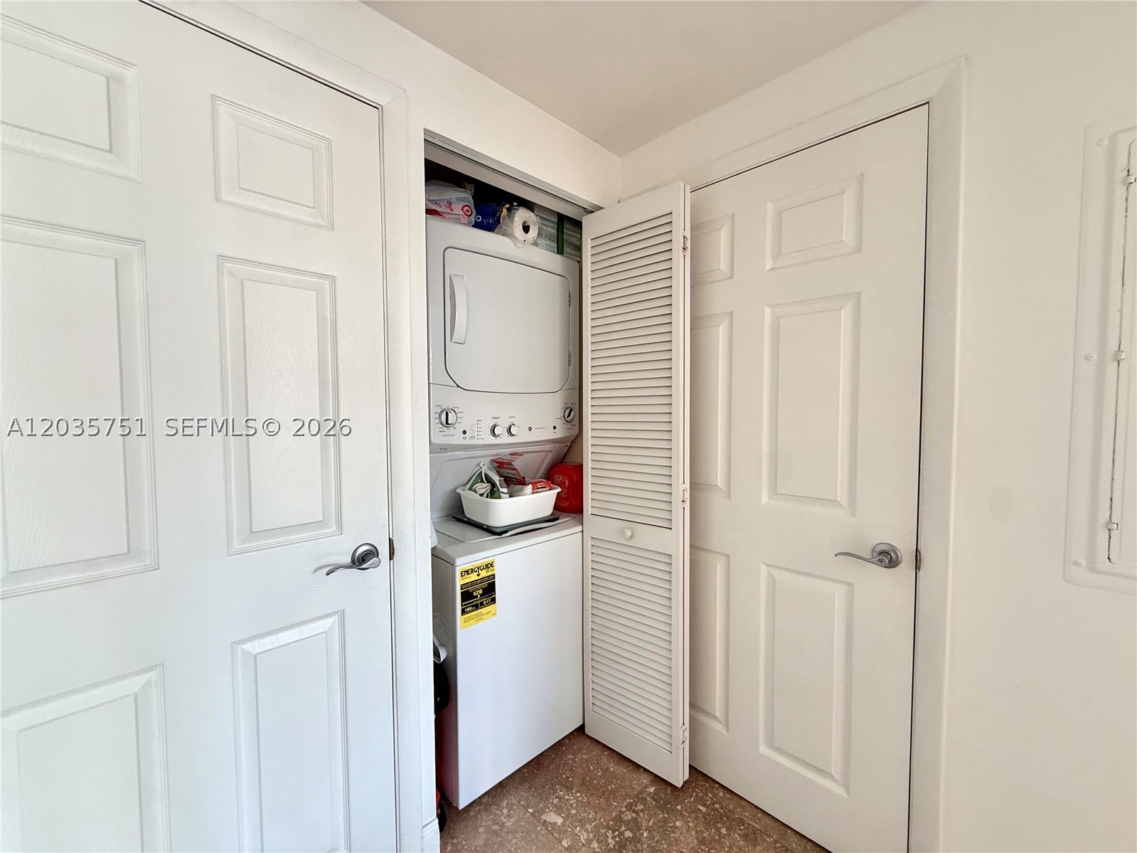 DOWNTOWN DADELAND CONDO N - Residential