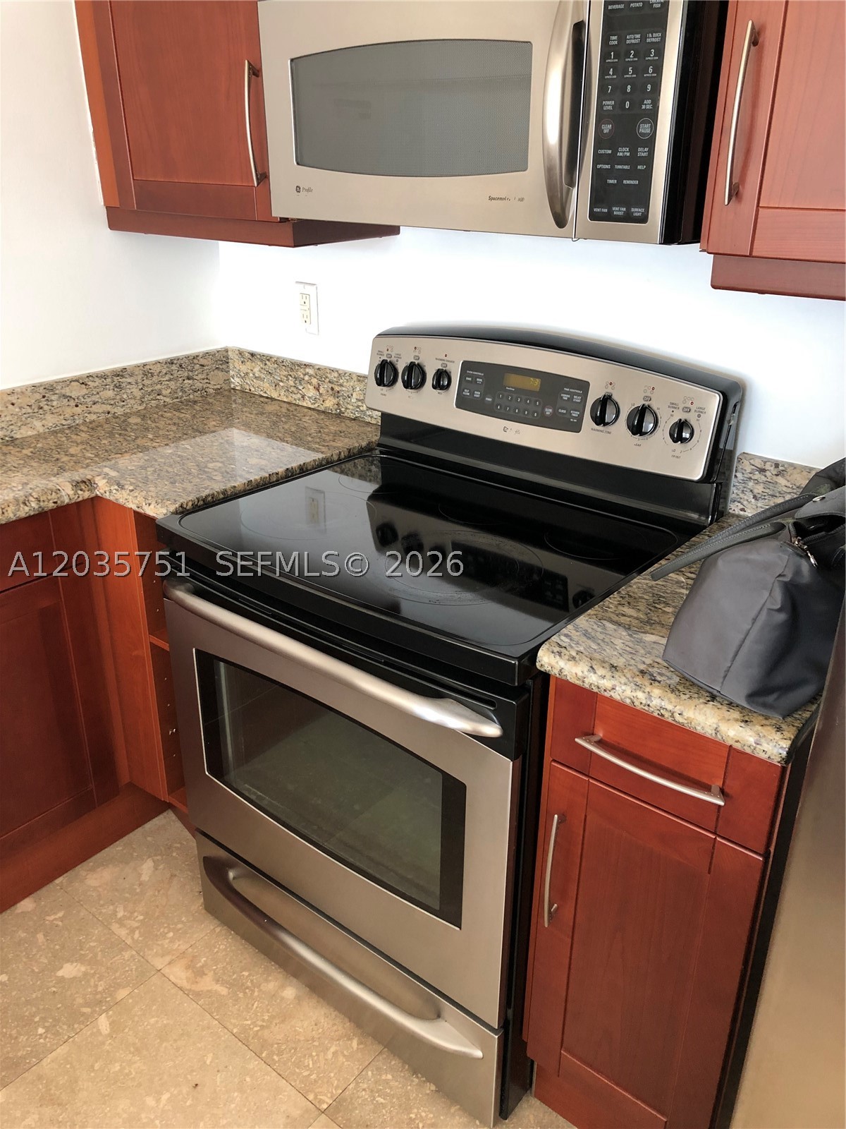 DOWNTOWN DADELAND CONDO N - Residential