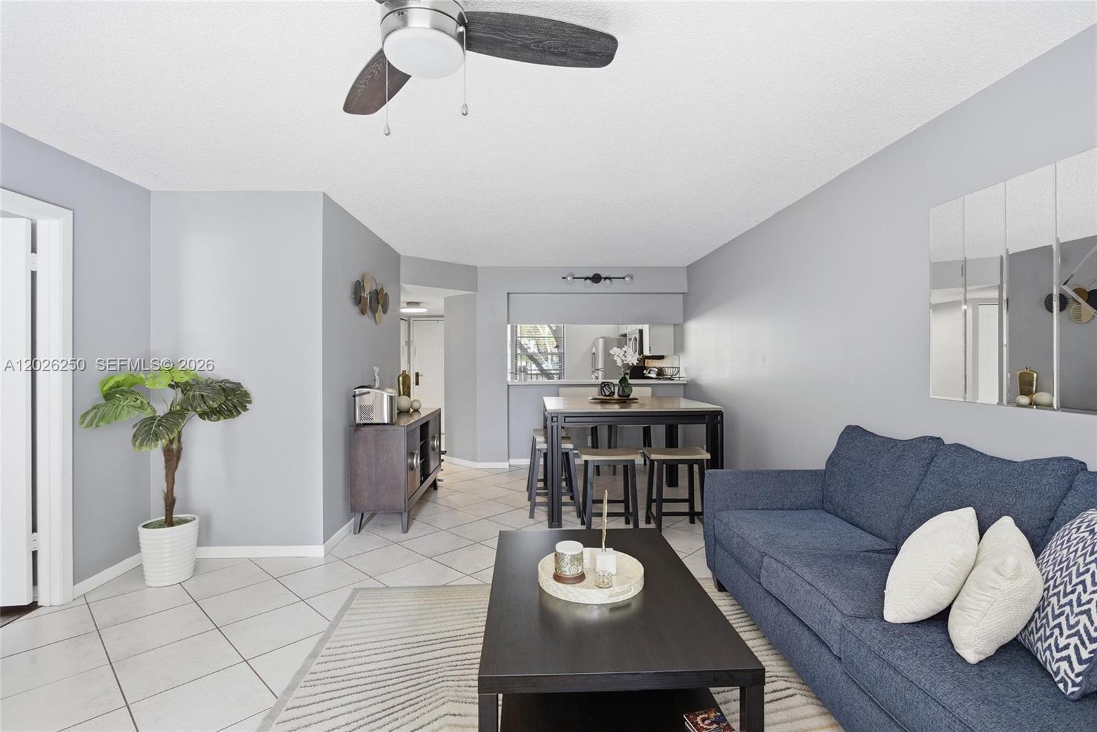 PLANTATION RACQUET CLUB - Residential
