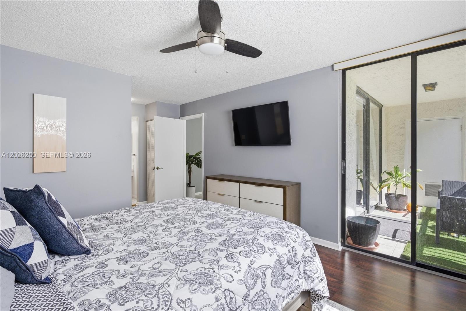 PLANTATION RACQUET CLUB - Residential