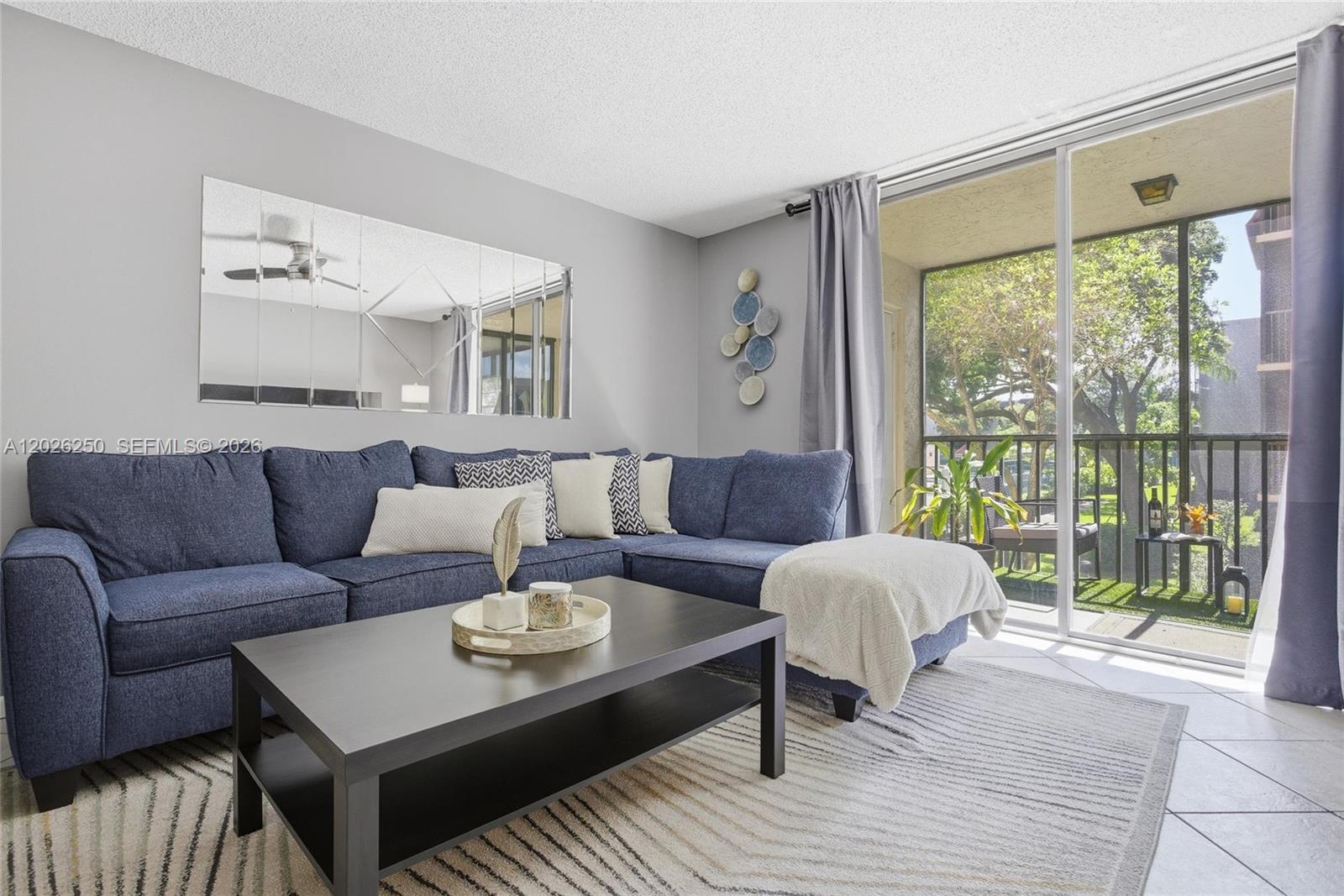 PLANTATION RACQUET CLUB - Residential