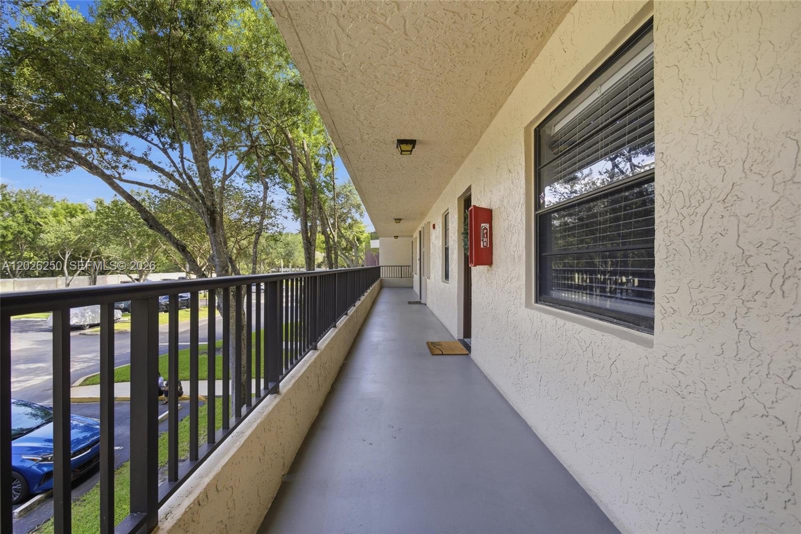PLANTATION RACQUET CLUB - Residential