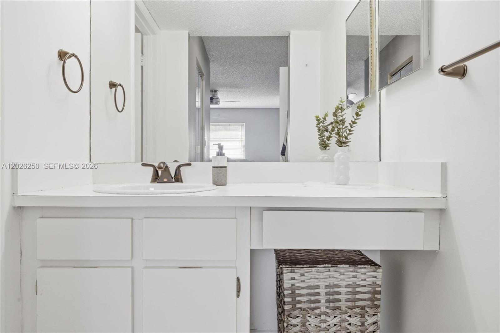PLANTATION RACQUET CLUB - Residential