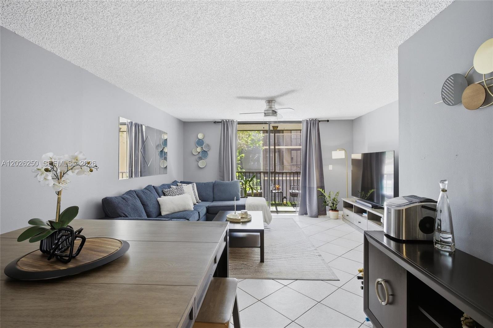 PLANTATION RACQUET CLUB - Residential