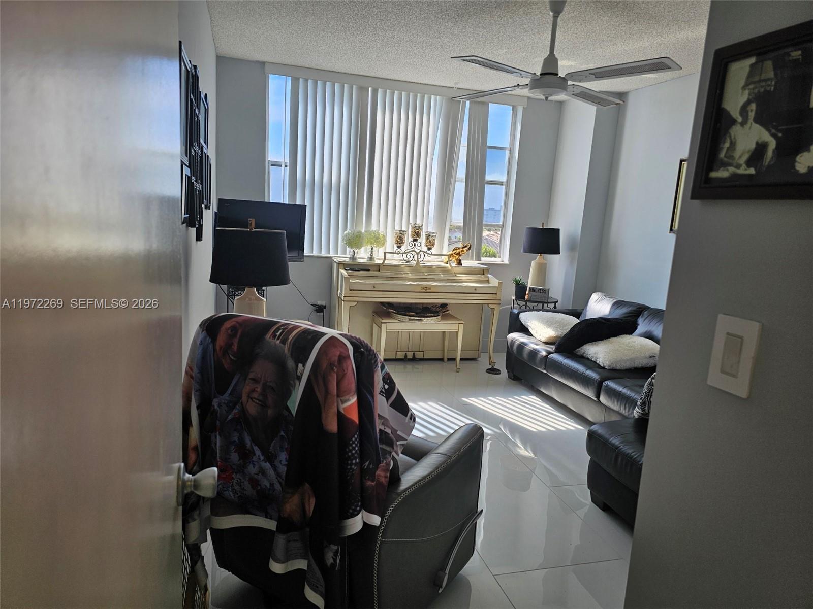 HILLCREST EAST NO 27 COND - Residential