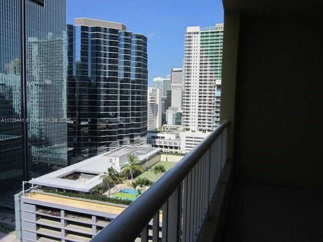 THE SAIL CONDO - Residential