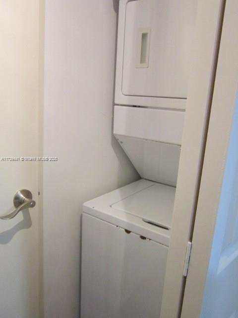 THE SAIL CONDO - Residential