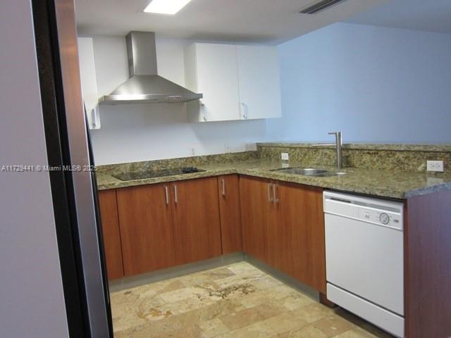 THE SAIL CONDO - Residential