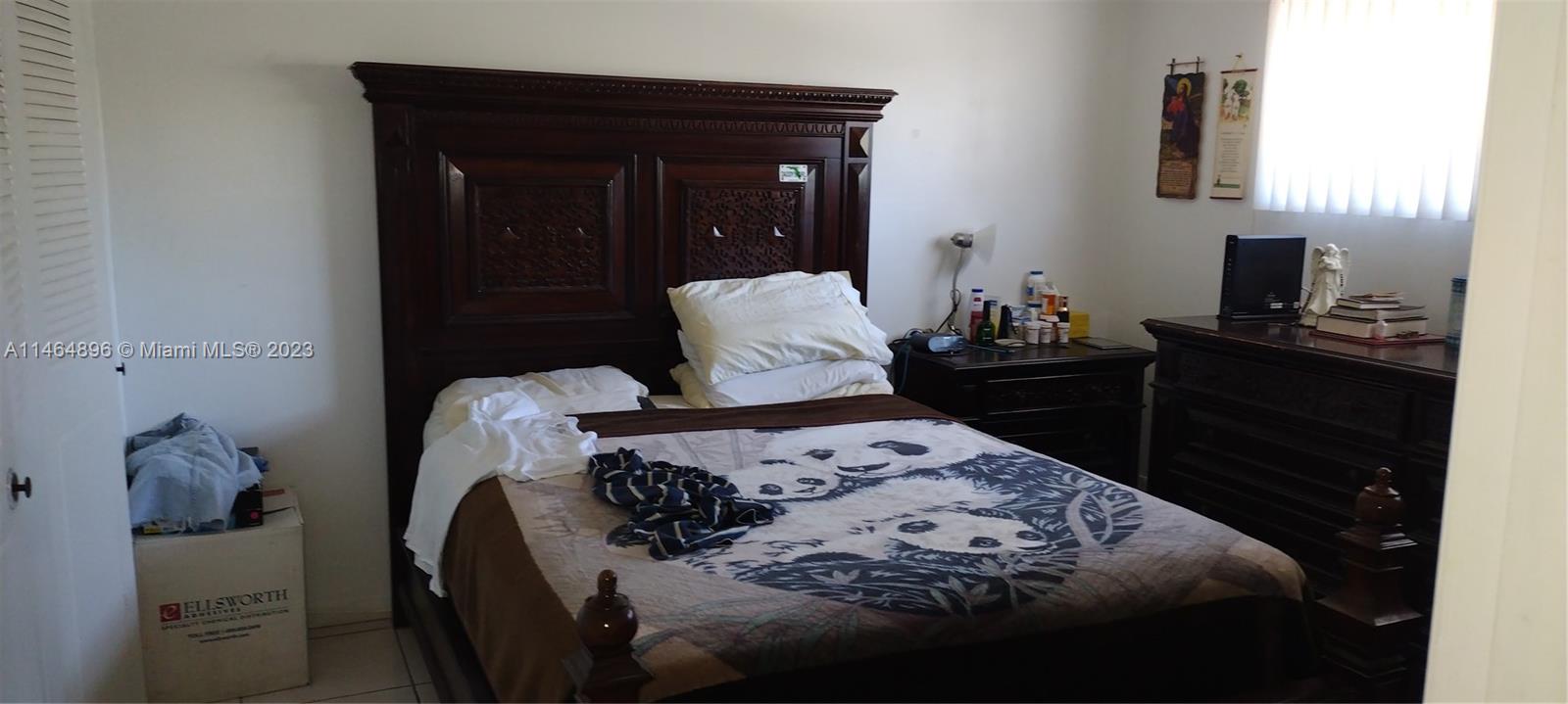 I DELWOOD WEST CONDO - Residential Lease