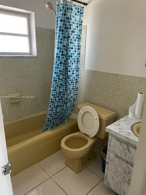 I DELWOOD WEST CONDO - Residential Lease