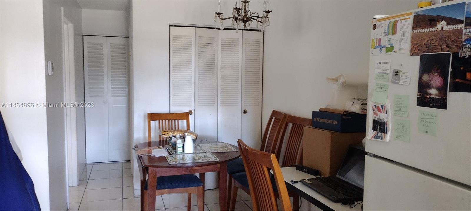 I DELWOOD WEST CONDO - Residential Lease