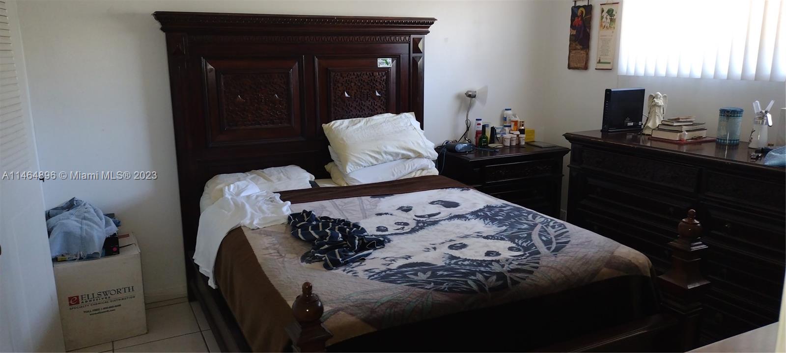 I DELWOOD WEST CONDO - Residential Lease