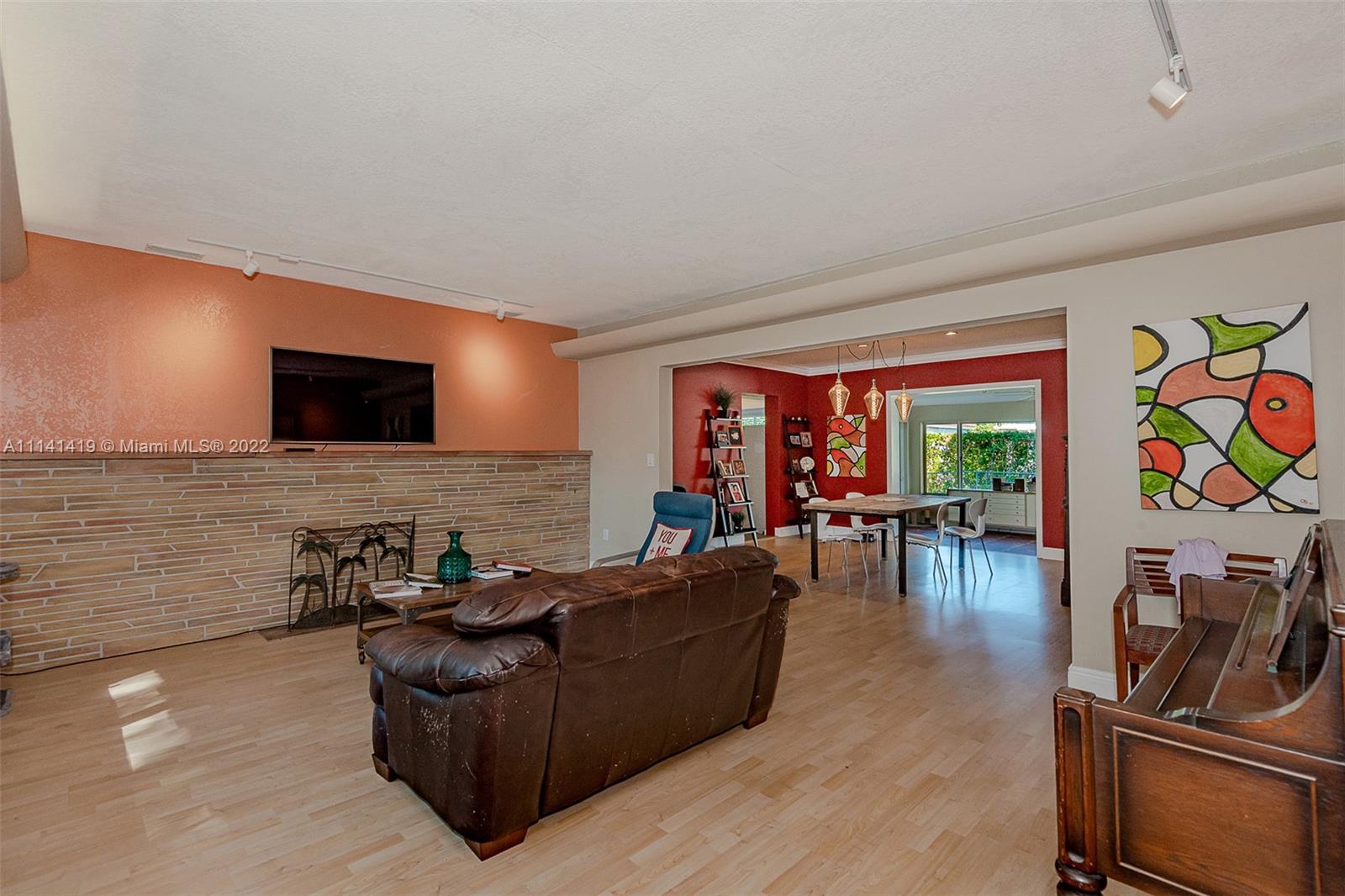 SYLVANIA HEIGHTS AMD - Residential