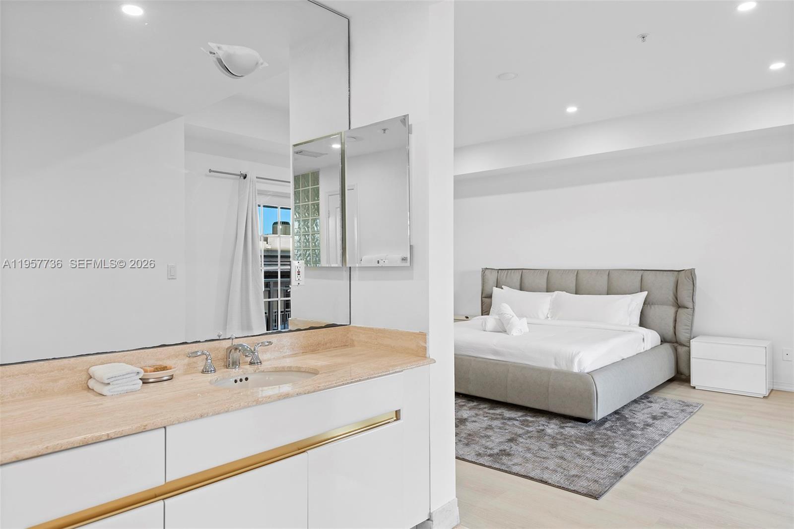 THE THS AT SUNSET HARBOUR - Residential
