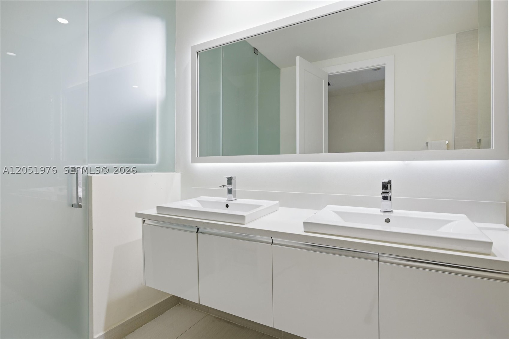 LANDMARK AT DORAL - Residential Lease